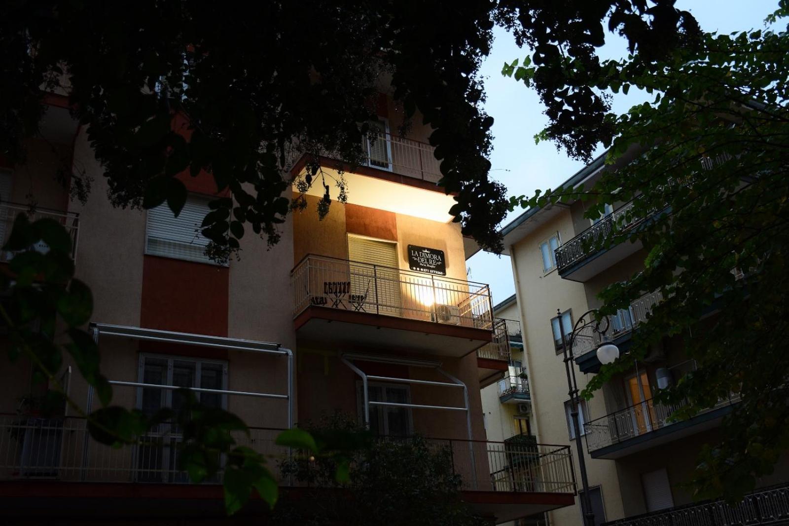 살레르노 La Dimora Del Re B&B 외부 사진