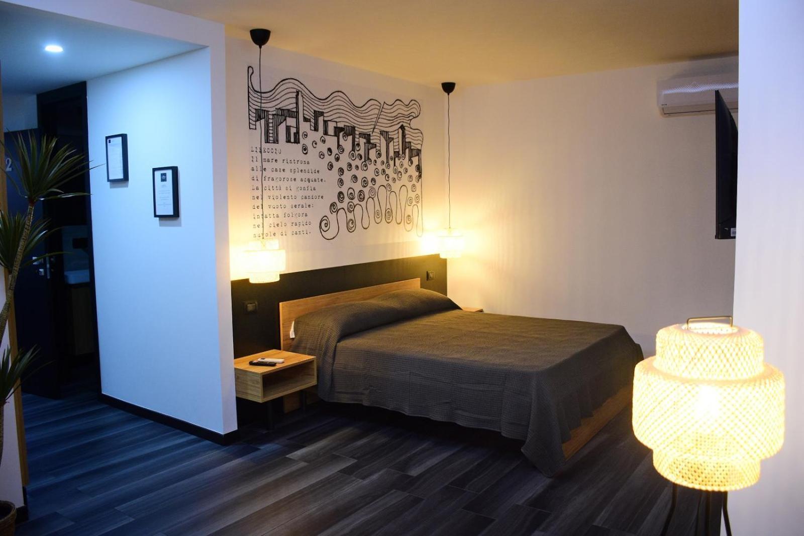 살레르노 La Dimora Del Re B&B 외부 사진